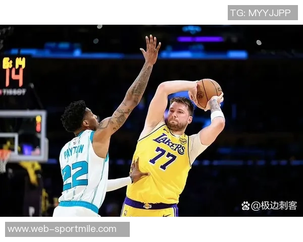 东契奇称与欧文默契最佳季前赛磨合助力球队表现提升 东契奇称与欧文默契最佳季前赛磨合助力球队表现提升