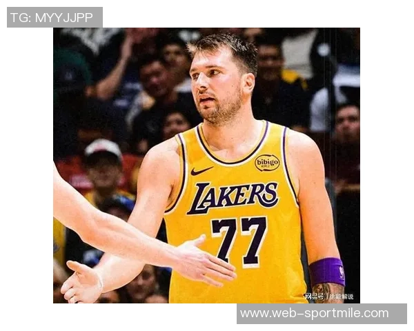 东契奇称与欧文默契最佳季前赛磨合助力球队表现提升 东契奇称与欧文默契最佳季前赛磨合助力球队表现提升