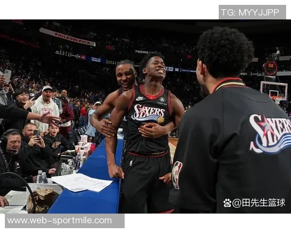 埃奇库姆表现平平24分钟内8投仅4中收获12分4篮板 埃奇库姆表现平平24分钟内8投仅4中收获12分4篮板