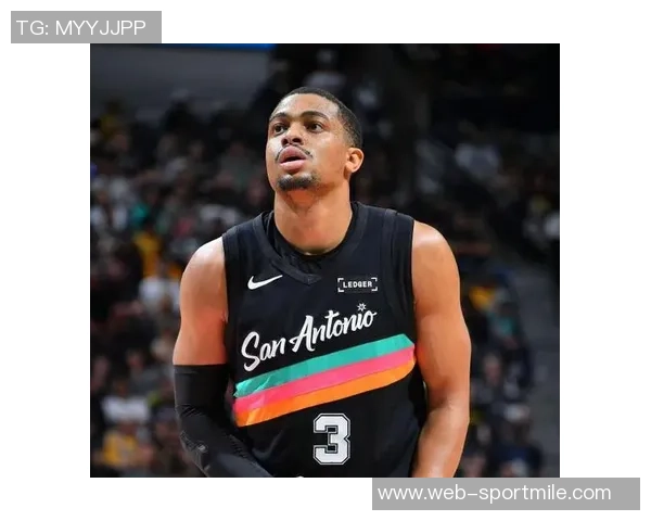 米奇约翰逊谈球队表现：全队急躁影响发挥不仅仅是文班的问题