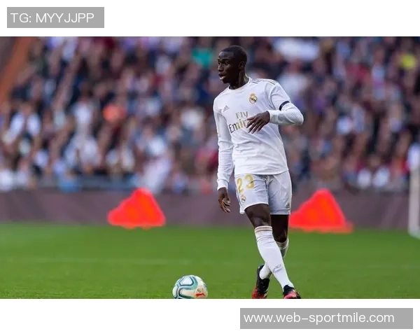 西媒报道门迪伤缺165天皇马考虑为其寻找新去处